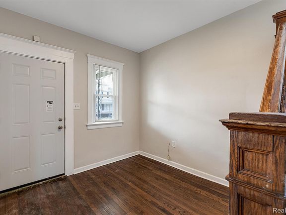4th image of 6182 15th St