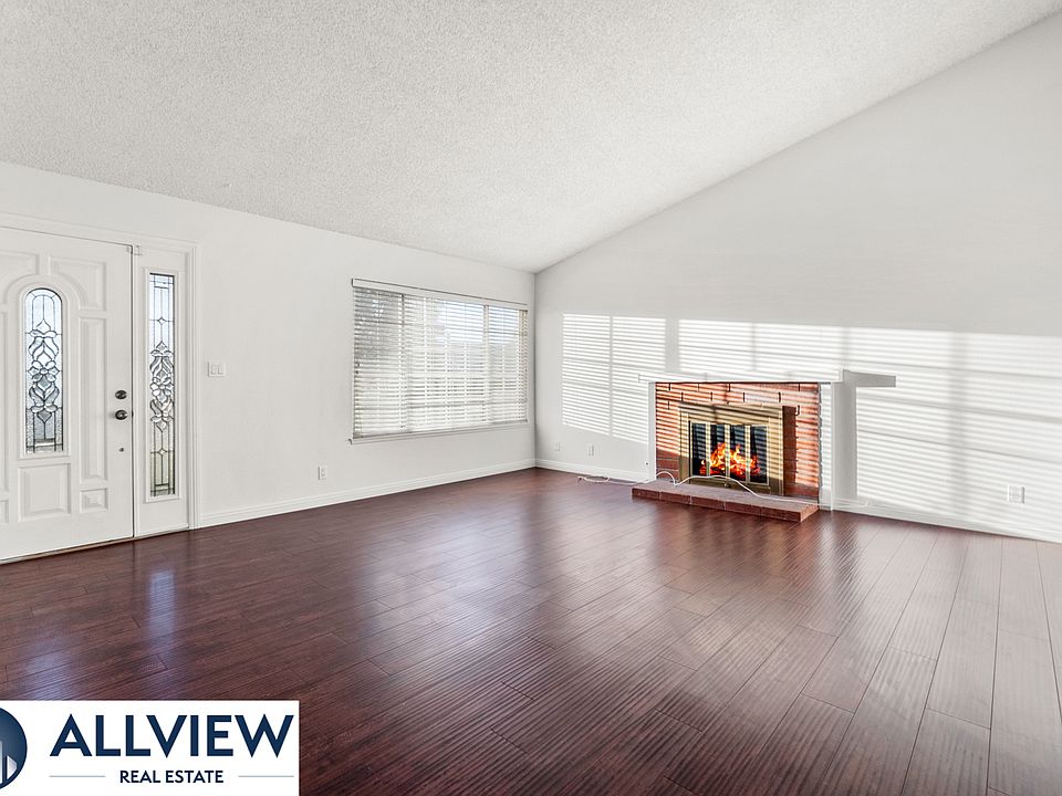1st image of 18000 Stowers Ave