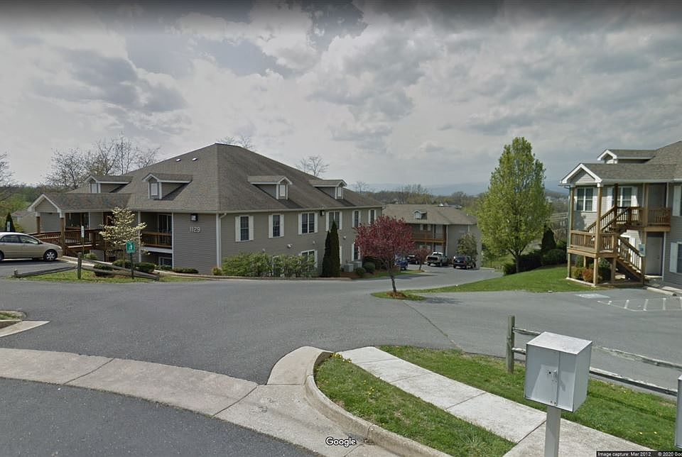 1st image of 1131 Robin Hood Ct #104