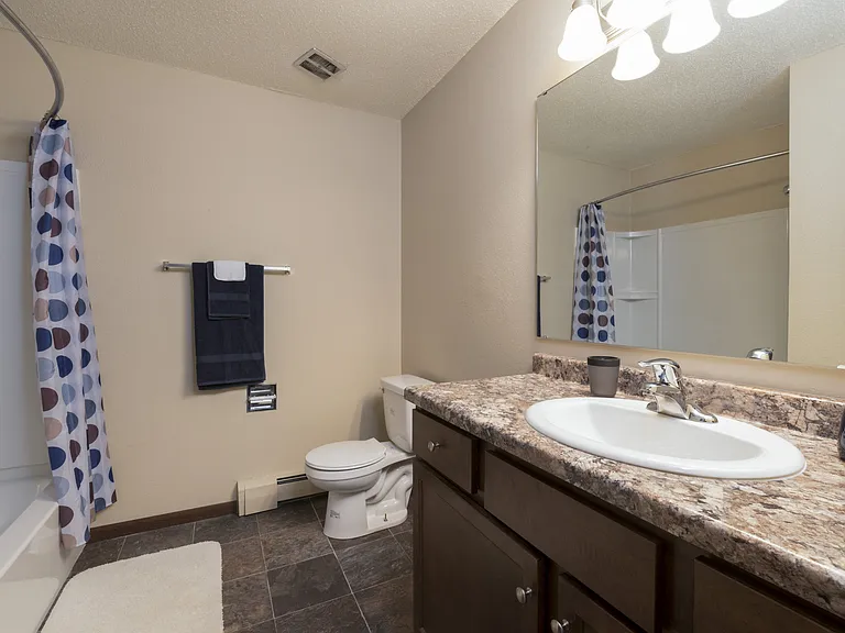 Bismarck, ND Highland Meadows Apartments | Bathroom