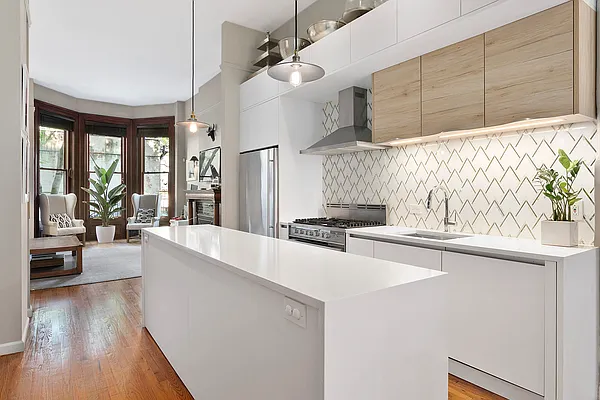 Sold by Compass | media 4