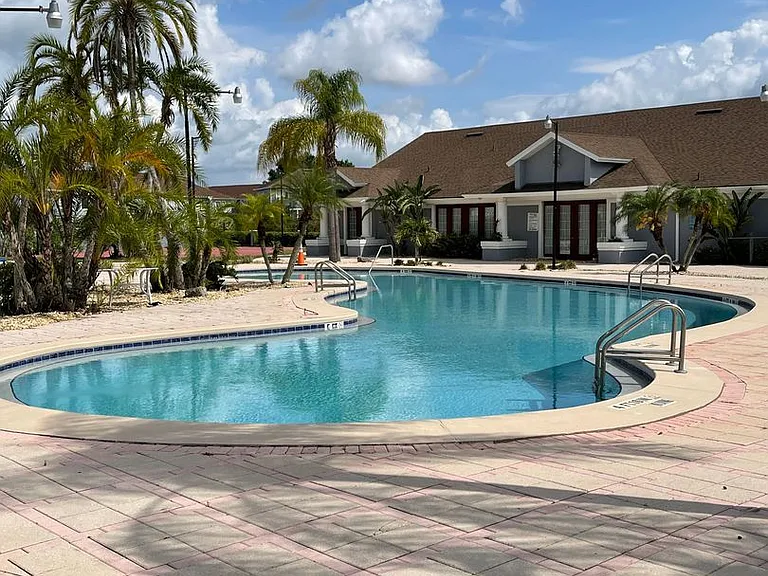 306 Mango Dr — Photo 10