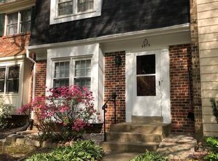4915 McFarland Dr, Fairfax, VA 22032