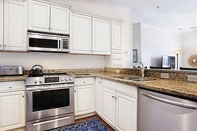 3rd image of 425 E McDonough St Unit 311