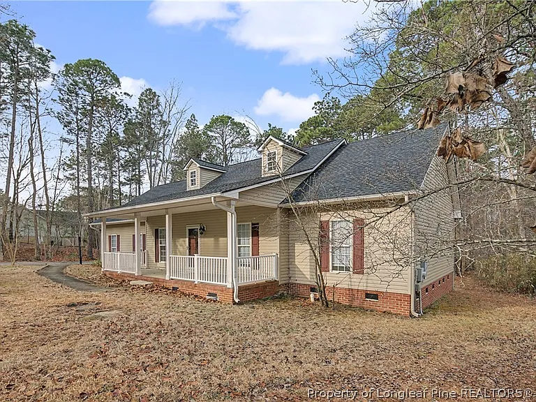 42 Lotus Ln — Photo 2
