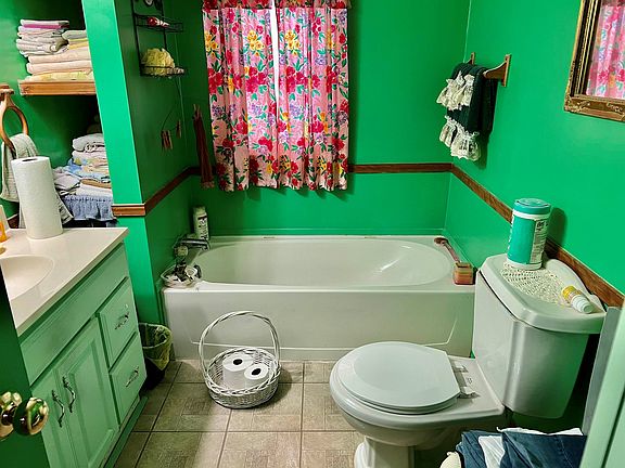 4th image of 7111 Highway 22