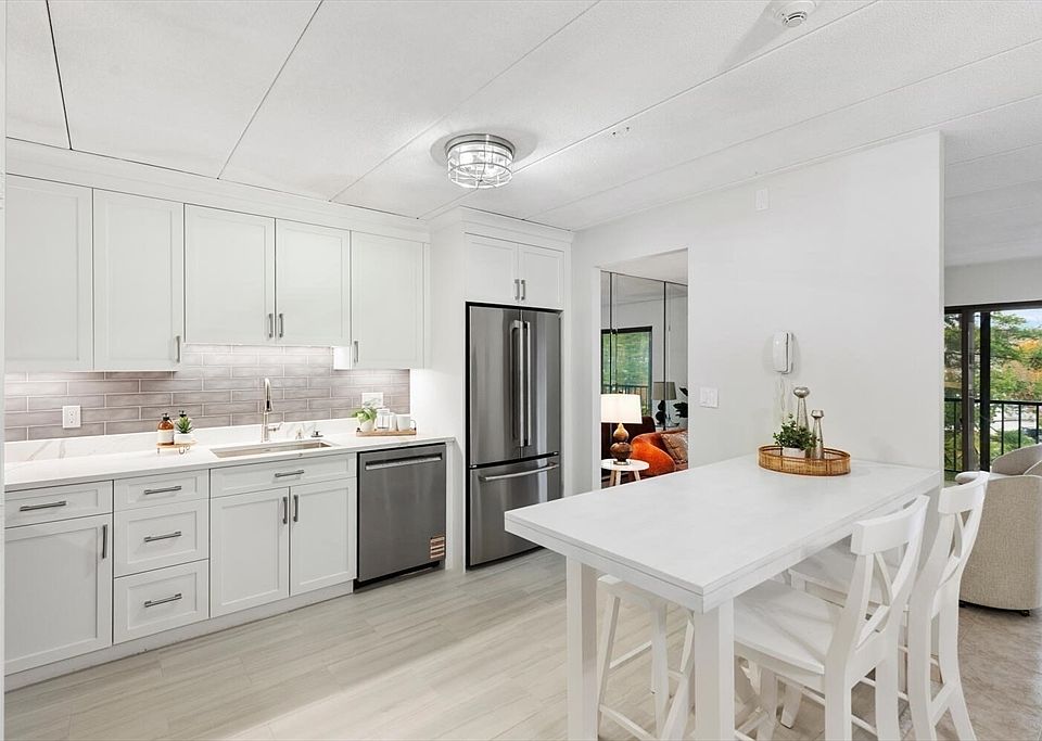 1st image of 235 Winthrop St APT 3306