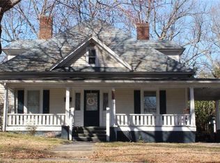 611 Peele St, Burlington, NC 27215