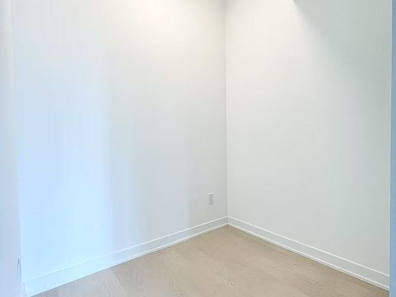 4th image of 252 Church St #2112