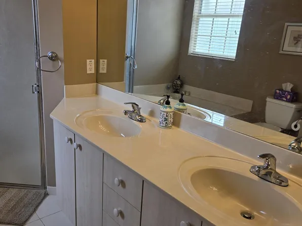 15249 Lake Wildflower Road, Delray Beach, FL 33484
