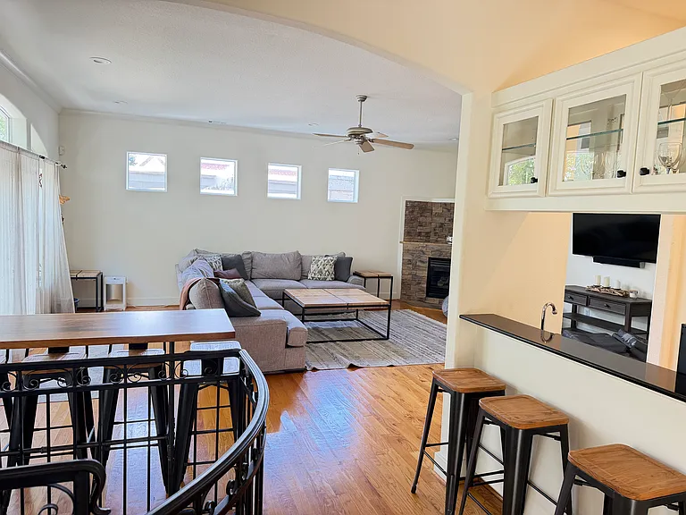 1412 Castle Ct #A — Photo 20