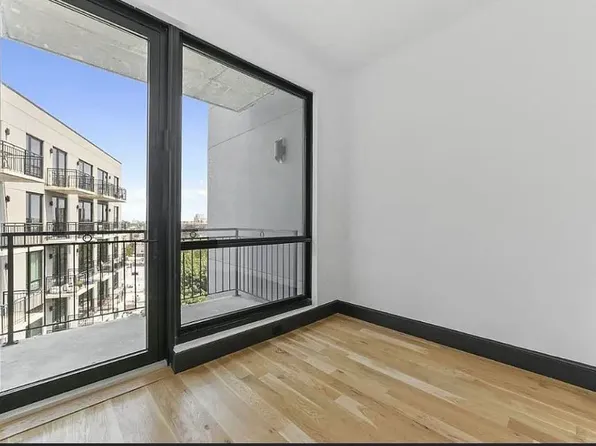 1134 Fulton Street image 2 of 13