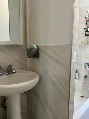 Rented by Bond New York | media 21