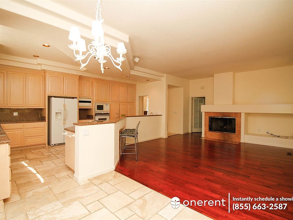 1st image of 5470 Arezzo Dr