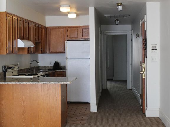 Full Kitchen. Extra-large bedroom at end of the hall.