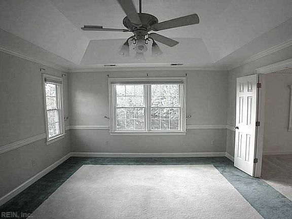 5th image of 812 Lakeside Ct