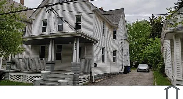 3719 E 61st St #3 — Photo 2