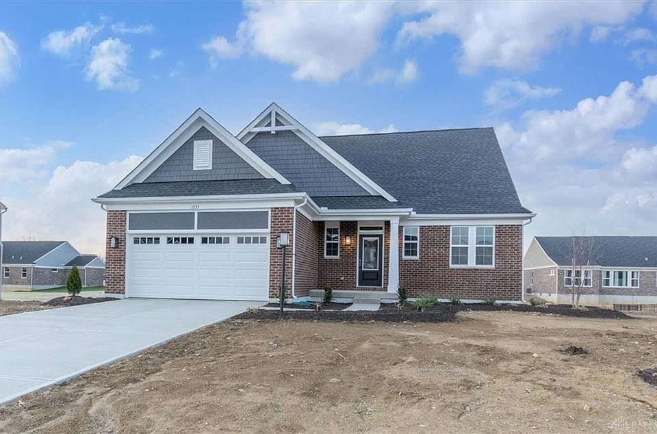 1235 Trotters Run Ct, Dayton, OH 45458 | Zillow