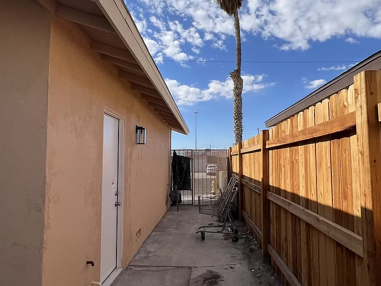 3608 W Bonanza Rd — Photo 47