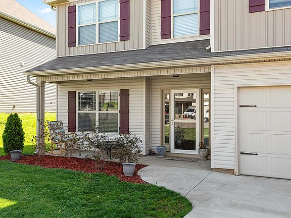 2nd image of 3347 N Henderson Way