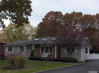 112 Virginia Ave, Lake Grove, NY 11755