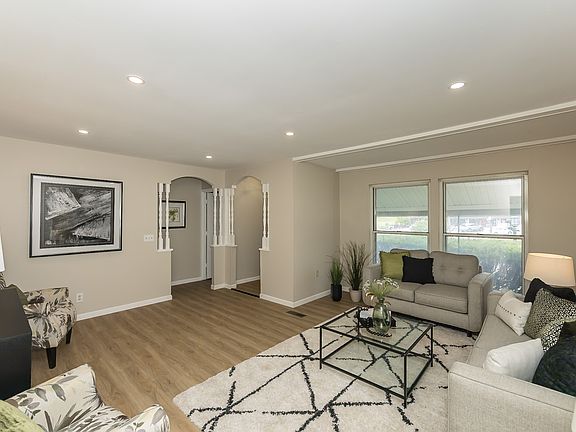 4th image of 11790 New Halls Ferry Rd
