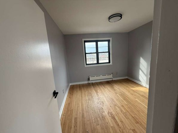 575 Highland Ave #1BA