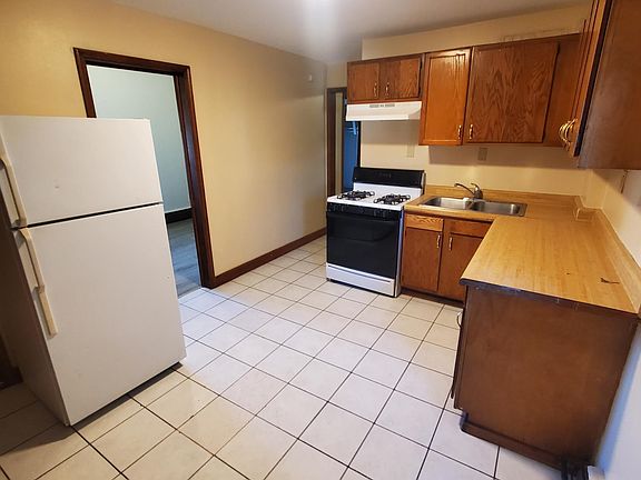 2nd image of 1336 S Cicero Ave #2R