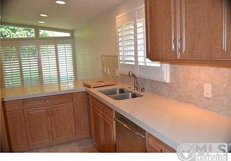 3rd image of 762 W Solana Cir