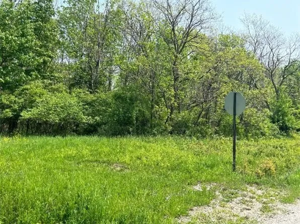 (undisclosed Address), Fredonia, NY 14063
