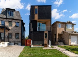 101 Bernice Cres #4, Toronto, ON M6N 1W7