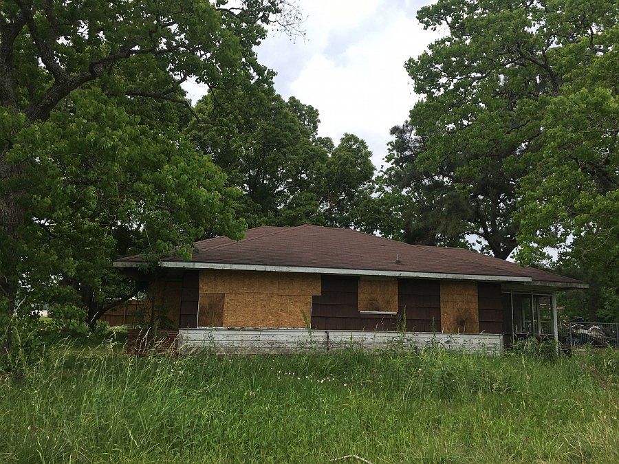 1st image of 1602 Forrest Ln