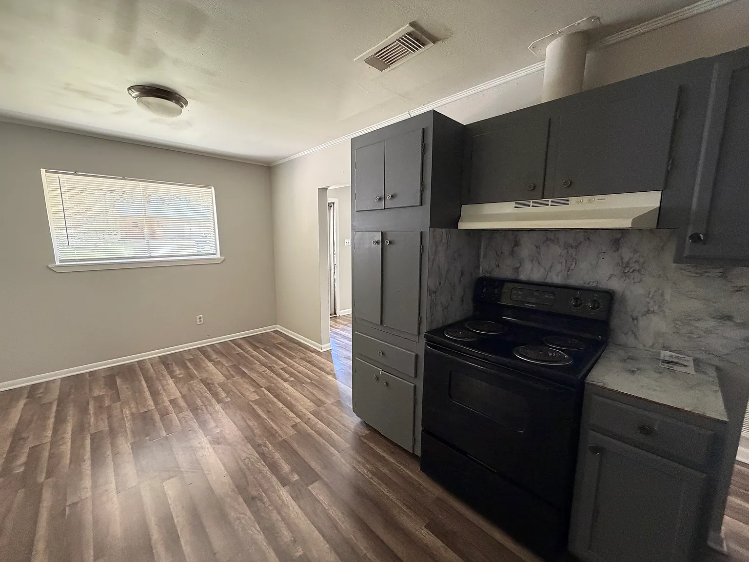 4 bed, 1486 sqft, $1,400 — Photo 4