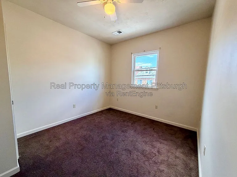 1918 Jane St #2 — Photo 8