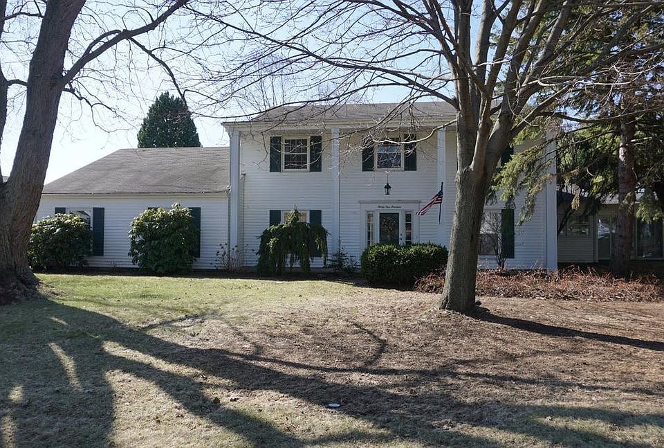 1st image of 3114 Lawrence Ave