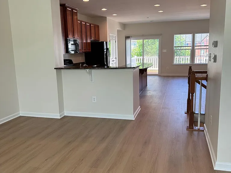 22851 Chestnut Oak Ter — Photo 7