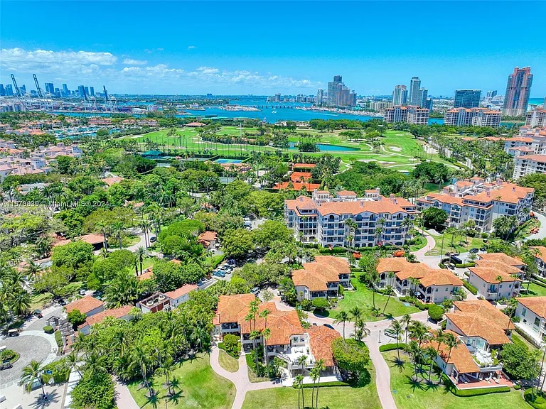 19144 Fisher Island Dr #19144 — Photo 39