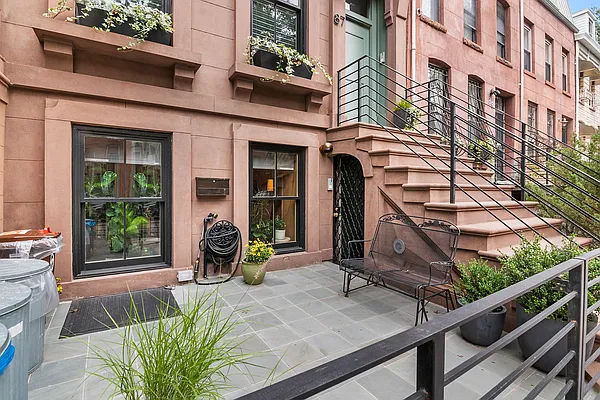 Rented by Compass | media 20