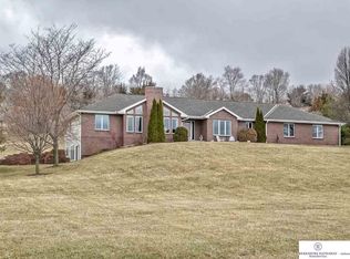 1801 Kameo Dr, Omaha, NE 68122