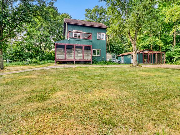 2nd image of 32898 Priebs Park Dr