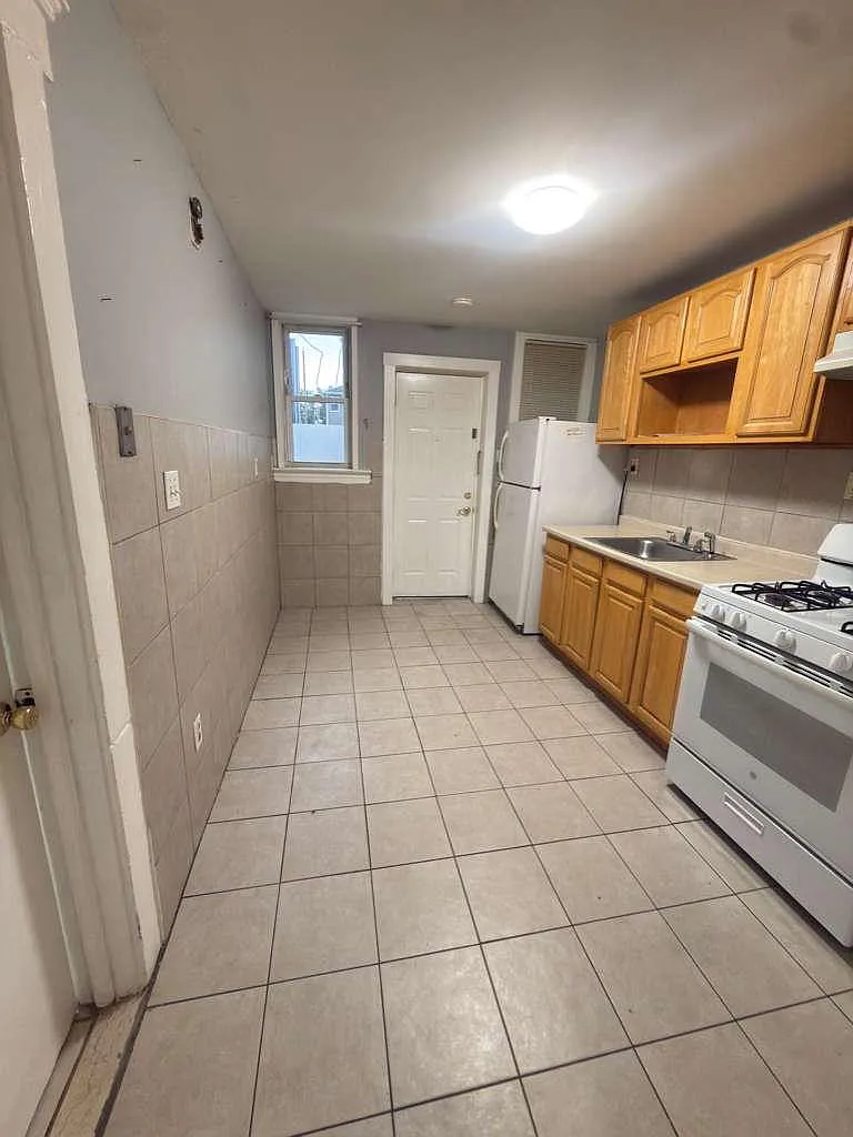 1 bed, $1,650 — Photo 4