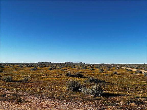 4th image of 801 Adobe Mountain Rd