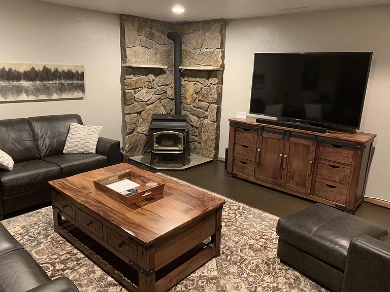1040 Forest Hill Rd — Photo 9