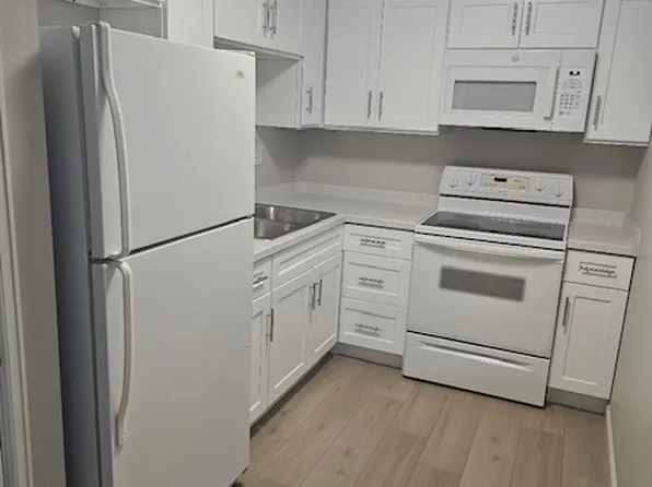 107 University Dr APT 107, Colorado Springs, CO 80910