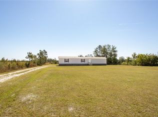 4121 Manor Millwood S, Waycross, GA 31503