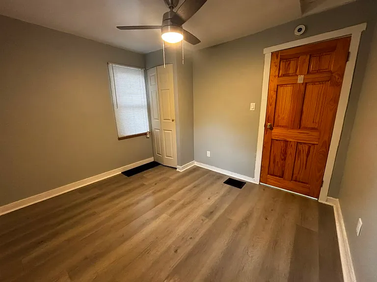 264 N Wall St — Photo 4