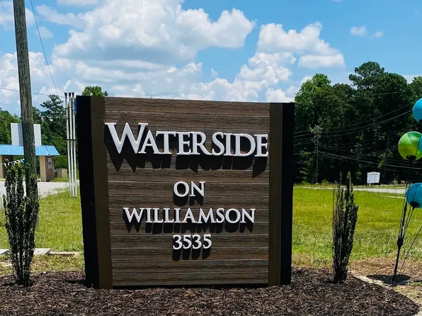 Waterside on Williamson