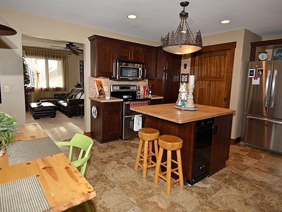 5th image of 317 Elk Ln