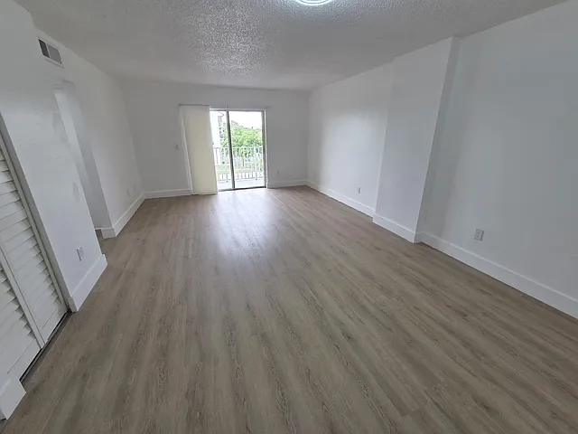 1 bed, 760 sqft, $1,800 — Photo 3