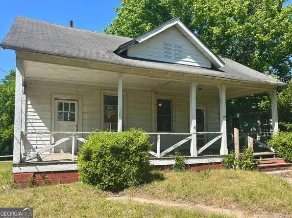 39 N Broad St, Porterdale, GA 30014